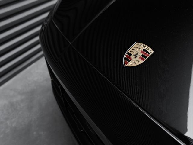 2026 Porsche Cayenne E-Hybrid Unknown