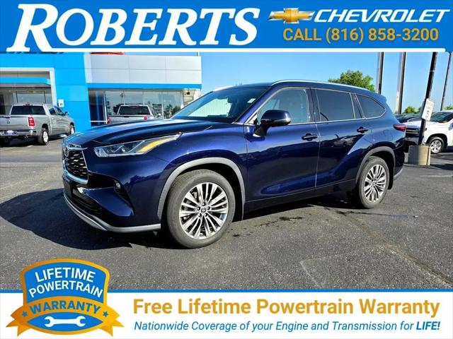 2021 Toyota Highlander Platinum for sale in Platte City, MO