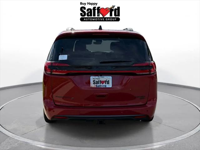 2027 Chrysler Pacifica Limited