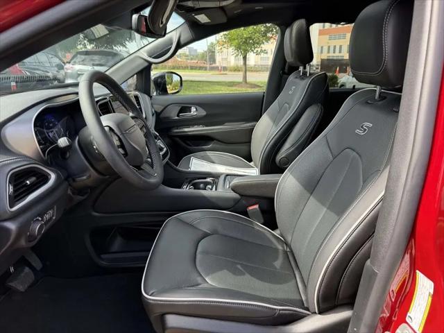 2027 Chrysler Pacifica Limited