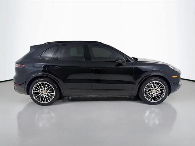 2023 Porsche Cayenne Platinum Edition