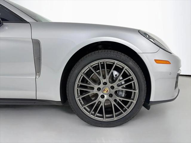2023 Porsche Panamera Platinum Edition