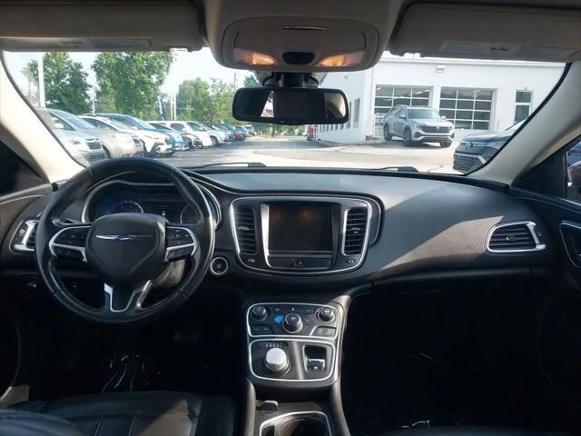 2016 Chrysler 200 Limited Platinum
