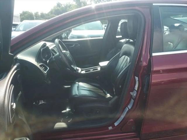 2016 Chrysler 200 Limited Platinum