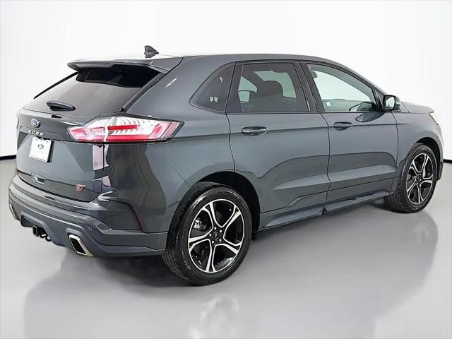 2021 Ford Edge ST