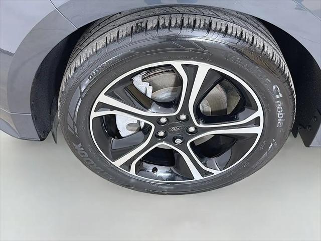 2021 Ford Edge ST