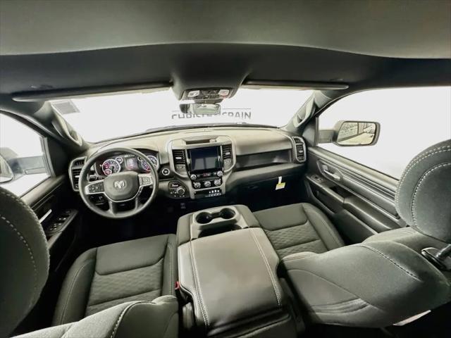 2026 Ram 1500 Express Crew Cab 4x4 57 Box
