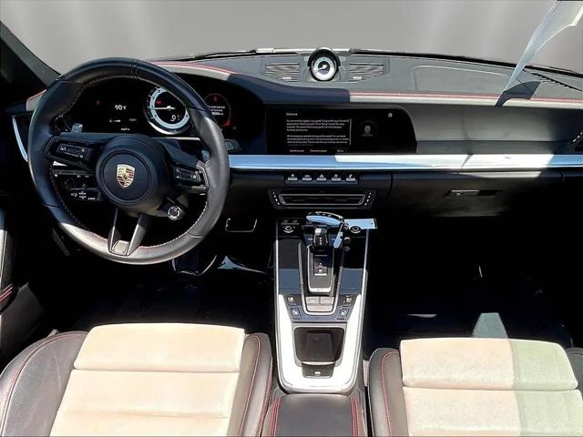 2023 Porsche 911 Carrera 4S Cabriolet