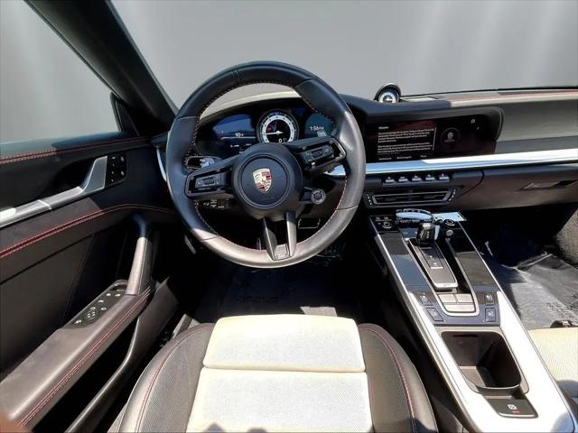 2023 Porsche 911 Carrera 4S Cabriolet