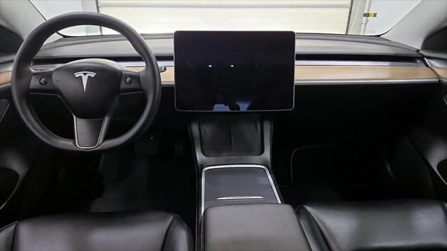 2021 Tesla Model 3 Standard Range Plus Rear-Wheel Drive