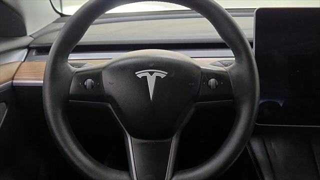 2021 Tesla Model 3 Standard Range Plus Rear-Wheel Drive