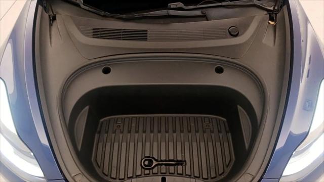 2021 Tesla Model 3 Standard Range Plus Rear-Wheel Drive