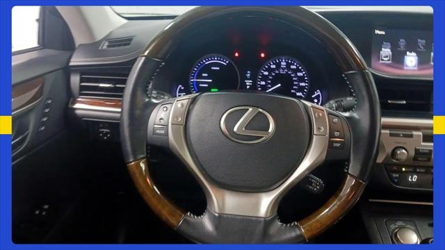2015 Lexus ES 300h Hybrid