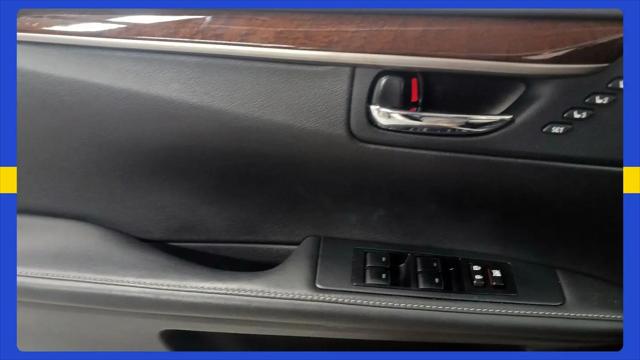 2015 Lexus ES 300h Hybrid