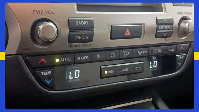 2015 Lexus ES 300h Hybrid