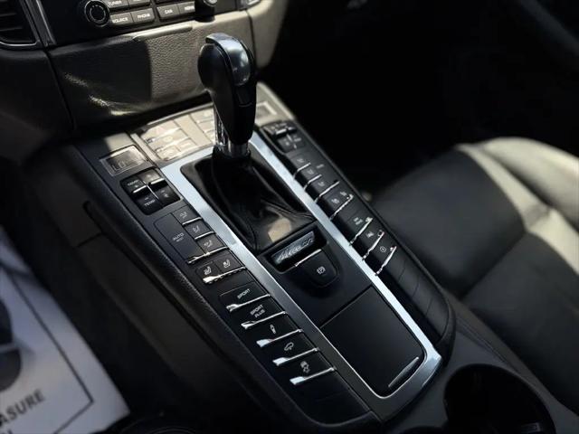 2018 Porsche Macan Turbo