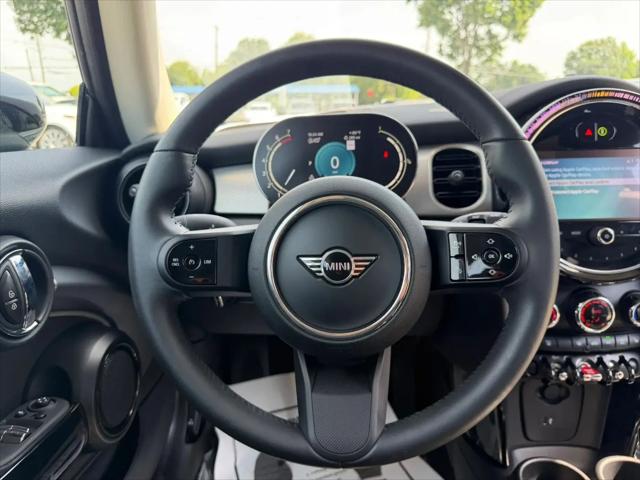 2023 MINI Hardtop Cooper