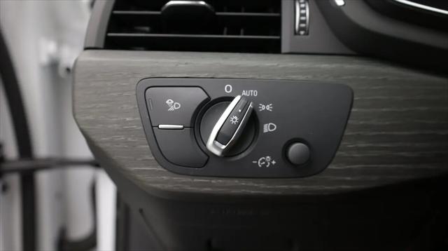 2023 Audi A4 Premium 45 TFSI S line quattro S tronic