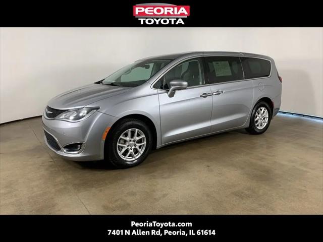 2020 Chrysler Pacifica Touring for sale in Peoria, IL