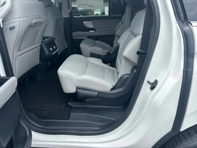 2027 Ford Expedition MAX Active