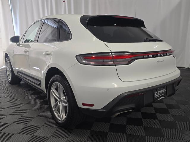 2024 Porsche Macan Unknown