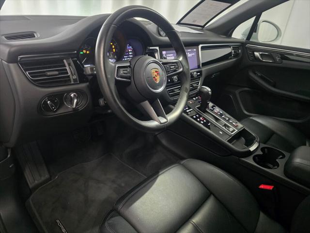 2024 Porsche Macan Unknown