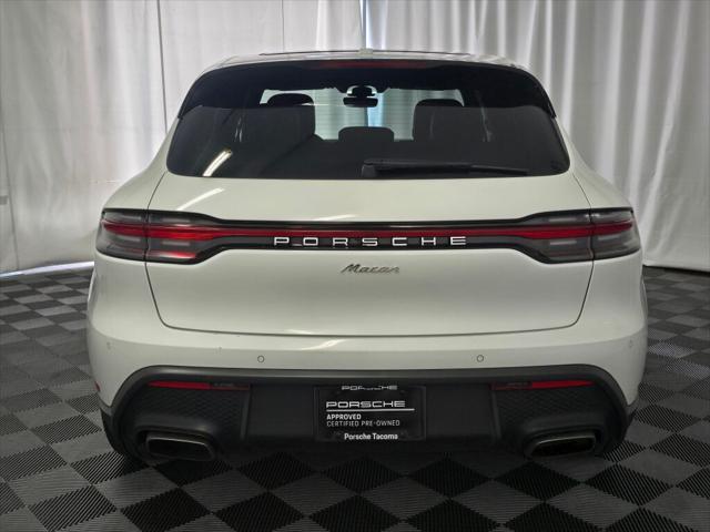 2024 Porsche Macan Unknown