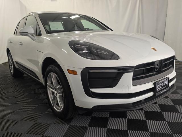 2024 Porsche Macan Unknown