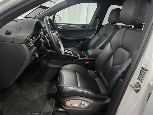 2024 Porsche Macan Unknown