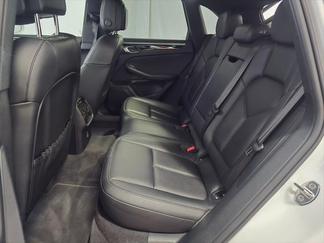 2024 Porsche Macan Unknown