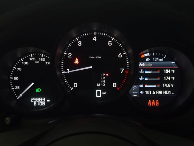 2024 Porsche Macan Unknown