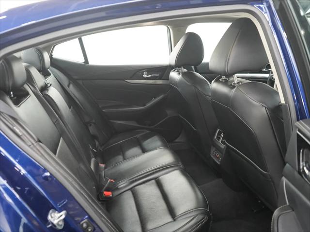 2023 Nissan Maxima SL
