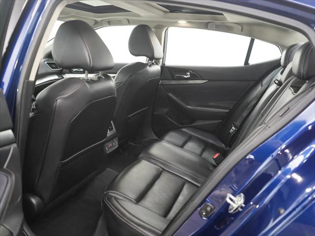 2023 Nissan Maxima SL