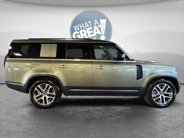 2025 Land Rover Defender 130 P300 S 2025 Land Rover Defender 130 P300 S