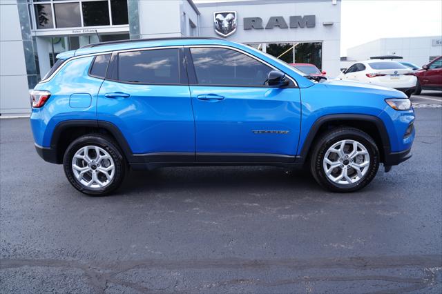 2025 Jeep Compass Latitude 4x4 2025 Jeep Compass Latitude 4x4