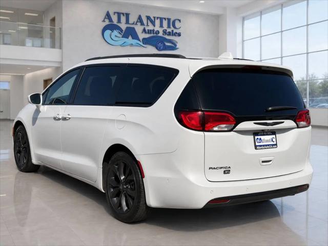 2020 Chrysler Pacifica 35th Anniversary Touring L Plus