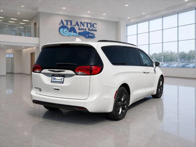 2020 Chrysler Pacifica 35th Anniversary Touring L Plus