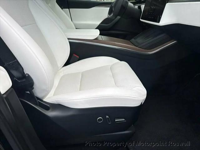 2022 Tesla Model X Plaid Tri Motor All-Wheel Drive