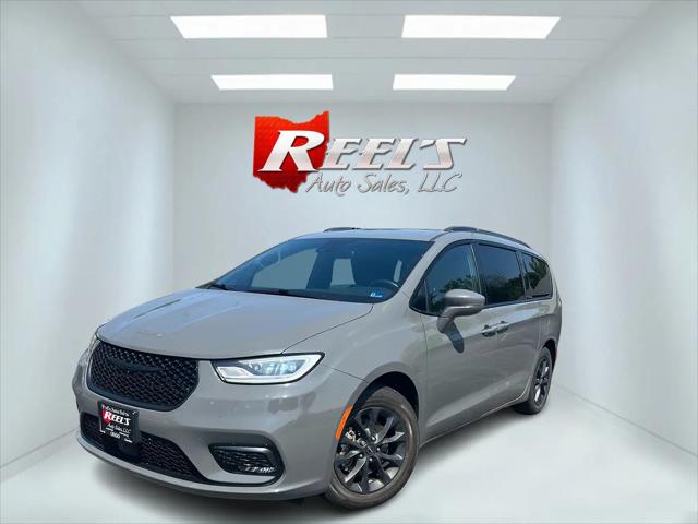 2021 Chrysler Pacifica Touring L for sale in Orwell, OH
