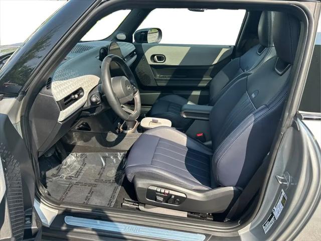 2025 MINI Hardtop Cooper