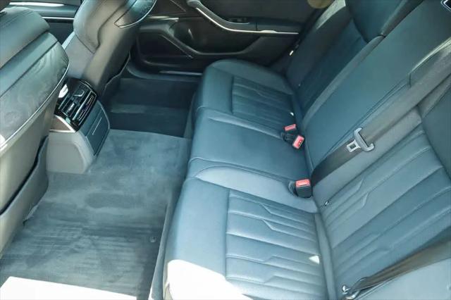 2022 Audi A8 L 55 TFSI quattro Tiptronic