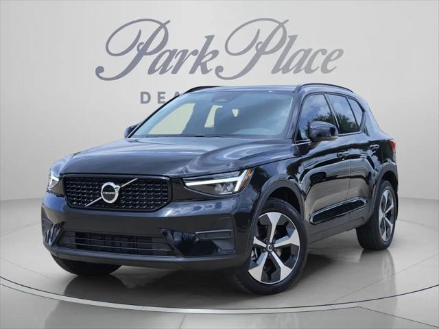 2026 Volvo XC40 Core, B5 AWD Gas (mild hybrid), Dark for sale in Dallas, TX