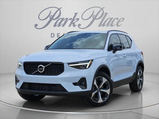 2026 Volvo XC40 Plus, B5 AWD Gas (mild hybrid), Dark for sale in Dallas, TX