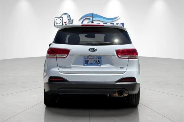 2016 Kia Sorento 2.4L LX