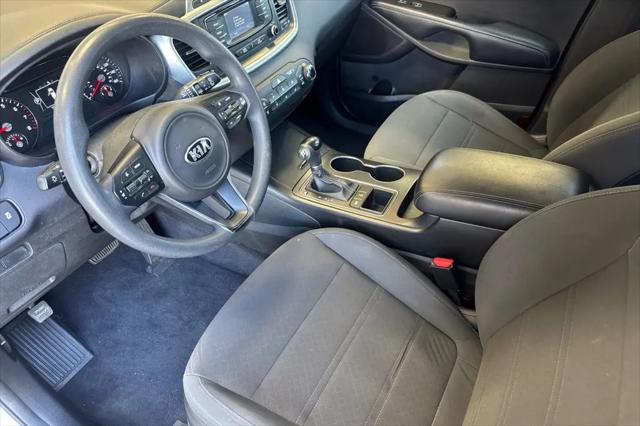 2016 Kia Sorento 2.4L LX