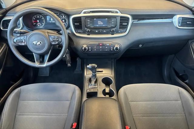 2016 Kia Sorento 2.4L LX