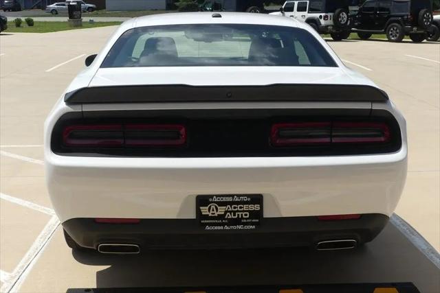 2021 Dodge Challenger SXT