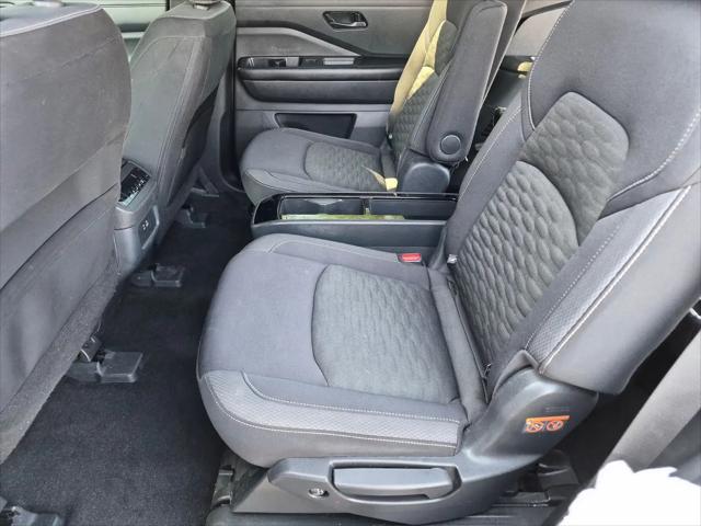2023 Nissan Pathfinder SV 4WD