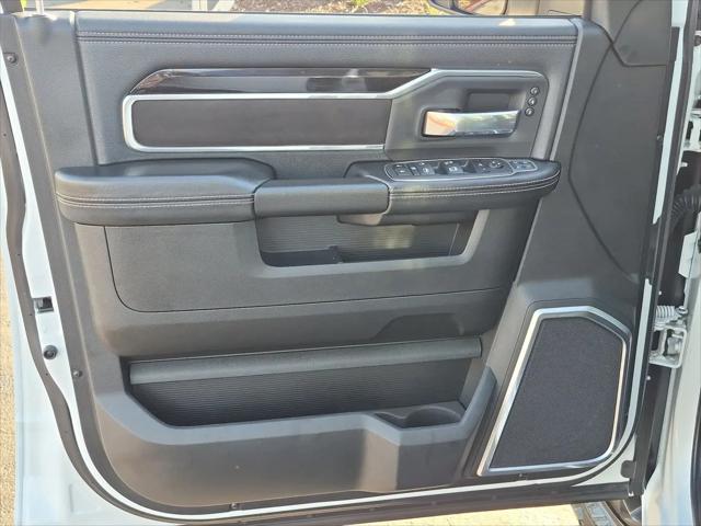 2023 Ram 3500 Laramie Mega Cab 4x4 64 Box