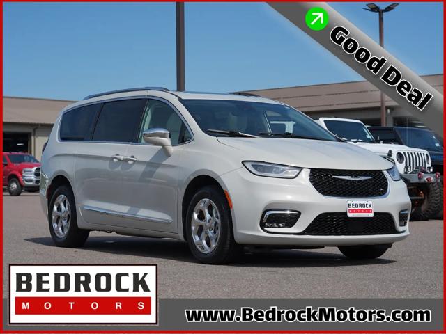 2021 Chrysler Pacifica Limited for sale in Rogers, MN